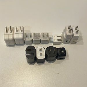 Bundle of 12 USB Wall Chargers